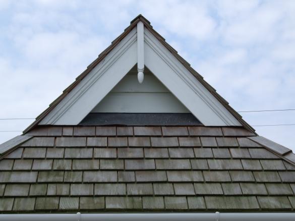 cedar shingle roofing, picture 3 of 24